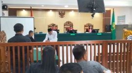 Sidang perdana kasus dugaan penculikan saat Pilkada 2024 Pekalongan digelar di PN Pekalongan, Rabu (29/4/26).