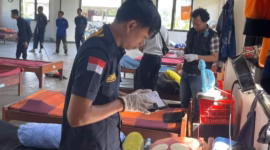 BNNK Kendal bersama kepolisian dan petugas lapas menggeledah kamar hunian serta tes urine warga binaan dan petugas di Lapas Kelas IIA dan Lapas Terbuka Kelas IIB Kendal, Jumat (8/5/2026).