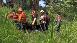 Tim SAR gabungan kembali menemukan dan mengevakuasi satu lagi jenazah atlet dayung Pemalang yang diduga tenggelam di Sungai Laes saat latihan sejak tiga hari sebelumnya, Senin (25/5/26).