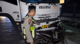 Polisi saat tiba di lokasi kejadian kecelakaan beruntun di Wilayah Pantura Subah, Minggu (7/6/26) malam. Foto : Istimewa