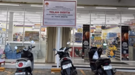 Empat minimarket yang diduga aset mantan Bupati Pekalongan Fadia Arafiq dalam status disita oleh KPK, Rabu (17/6/26). Foto : Istimewa