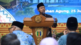 Peringatan pemerintah bahwa Indonesia berpotensi kekurangan lebih dari 900 ribu guru pada 2030, hal tersebut disampaikan Wakil Menteri Pendidikan Dasar dan Menengah, Fajar Riza Ul Haq, Kamis (25/6/26). Foto : Istimewa