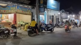 Salah satu sudut Jalan Yos Sudarso di Kecamatan Wonokerto bersih dari pungutan parkir meski kawasan tersebut ramai kendaraan, Sabtu (27/6/26).