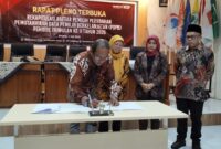 Suasana rekapitulasi data pemilih pada Triwulan II di kantor KPU Batang, Rabu (1/7/26).
