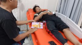 Korban masih mendapatkan perawatan pasca peristiwa dugaan pengeroyokan yang terjadi di Desa Notogiwang, Jumat (3/7/26). Foto : Istimewa