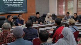 RDP Komisi II DPRD Kabupaten Batang dengan warga RT 03/RW III Dukuh Pekuncen, Jumat (3/7/26). Foto : Ilustrasi AI