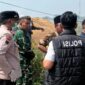 Penemuan mayat dengan luka bakar di sekujur tubuh di areal perkebunan tebu wilayah Kecamatan Banyuputih, Senin (6/7/26). Foto : Istimewa