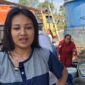 Setiap musim kemarau Plenong (28) dan warga lainnya selalu membeli air tangki karena sumur tak bisa dibuat dan jaringan air bersih sudah lama tidak berfungsi, Minggu (12/7/26).