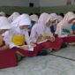 Suasana MPLS di SMP 1 Pekalongan yang diisi pemateri dari PWI Goes to School melalui program Jurnalis Mengajar, Selasa (14/7/26).