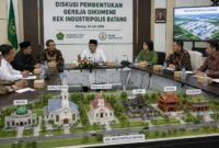 Kemenag Kabupaten Batang bersama Forum Kerukunan Umat Beragama (FKUB), jemaat dari berbagai denominasi menyepakati pembentukan Gereja Oikumene pertama di KEK Industropolis sebagai model pengelolaan rumah ibadah di kawasan industri, Senin (20/7/26). Foto : Ilustrasi AI