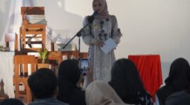 Refleksi perjalanan sastrawan Suriali Abdi Kustomo bertajuk '40 Tahun Bersastra, Andi Dapat Apa?' digelar di Balai Budaya Dewan Kesenian Tegal, Minggu (26/7).