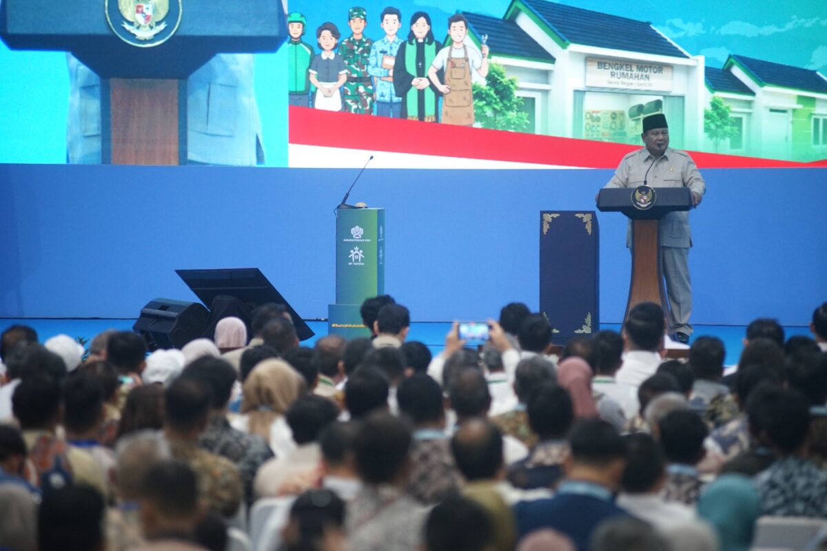 Gubernur dan bupati di Indonesia bakal dikumpulkan Presiden Prabowo Subiant di Jakarta dalam rapat khusus membahas Gerakan Nasional Indonesia Bersih saat berbicara di acara akad massal KPR subsidi di Kabupaten Batang, Kamis (30/7/26).