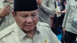 Presiden RI Prabowo Subianto bakal memberikan hadiah Rp20 miliar bagi kota dan kabupaten paling bersih di Indonesia saat berbicara di acara akad massal KPR subsidi di Kabupaten Batang, Kamis (30/7/26).
