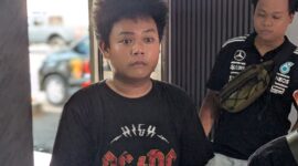 Bayu Wibowo (19) mengaku menyesali perbuatannya membuat konten vidio yang akhirnya membuatnya berurusan dengan polisi, Senin (3/8/26).