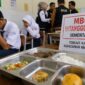Sejumlah siswa di dua sekolah yang ada di Kecamatan Karangdadap mengalami mual dan muntah setelah diduga menyantap menu MBG pada Senin 3 Agustus 2026. Foto : Ilustrasi AI