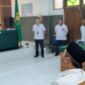 Ketua Ormas Lindu Aji, Dwi Hendratno alias Duwel diputus Majelis Hakim PN Pekalongan, enam bulan penjara dalam perkara perampasan kemerdekaan orang lain di mana vonis tersebut lebih ringan dari tuntutan JPU, Kamis (13/8/26).