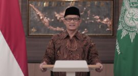 Ketum PP Muhammadiyah Haedar Nashir mengingatkan arah pembangunan negara tidak harus selalu bergantung kepada visi dan misi presiden yang selalu berganti tiap periode, Senin (17/8/26). Foto: Istimewa
