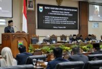 Krisis air bersih menjadi perhatian dalam pembahasan Raperda di DPRD Kabupaten Batang, Kamis (27/8/26). Foto: Istimewa