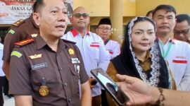 Kejari Brebes Indra Muda dan Bupati Paramitha Widya Kusuma saat memberikan tanggapan usai kegiatan di Gedung Sasana Adhiguna Karsa, Senin (31/8/26). Foto: Istimewa
