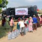 Grand Dian Hotel Pekalongan bekerjasama dengan Brimob Kalibanger menyalurkan 10 ribu liter air bersih untuk warga terdampak kekeringan di Desa Pecakaran, Kamis (3/9/26). Foto: Istimewa