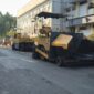 Jalan di depan kantor bupati dan DPRD Pekalongan diaspal ulang meski kondisi masih layak diprotes warga, Senin (7/8/26). Foto: Istimewa