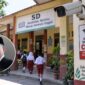 Wakil Ketua DPRD Kabupaten Pekalonga Mashadi meminta Dinas Pendidikan untuk memperketat pengawasan salah satunya dengan memasang CCTV di lingkungan sekolah, Kamis (10/9/26). Foto : Istimewa & Ilustrasi AI
