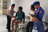 Budi Riyanto korban selamat kecelakaan kapal di muara Pelabuhan Pekalongan sedang dimintai keterangan usai dirawat di IGD RS Budirahayu, Sabtu (12/9/26).