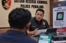 Polres Pemalang menghentikan perkara pesan mesum yang dikirim oleh seorang oknum yang diduga pengajar di lembaga  pendidikan kepada seorang anak didik, Rabu (16/9/26). Foto: Ikustsrasi AI