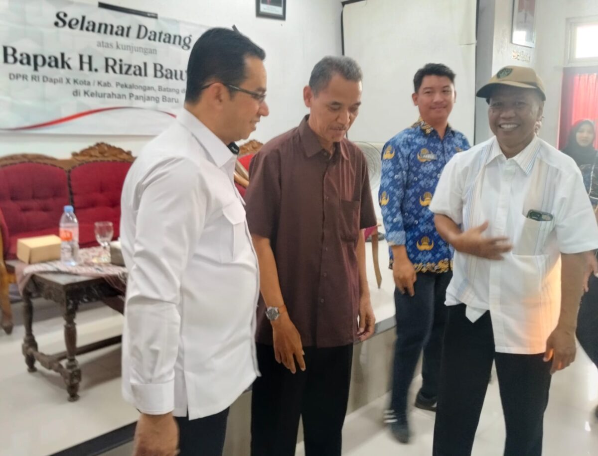 Rizal Bawazier menemui sejumlah Ketua RW di Kelurahan Panjang Baru untuk menyerap aspirasi masyarakat terkait penanganan banjir dan rob di wilayah setempat, Kamis (17/9/26).