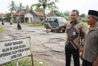 Dua ruas jalan di Kabupaten Batang yang selama ini kerap dikeluhkan oleh masyarakat bakal diperbaiki DPUPR bermodal Rp3,8 miliar, Rabu (29/9/26). Foto: Ilustrasi AI