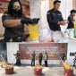 Sebanyak 557 item barang bukti perkara yang telah inkracht dimusnahkan di halaman belakang Kantor Kejari Batang, Kamis (15/10/26).
